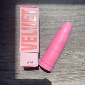Jeffree Star Velvet Trap Lipstick Man Down